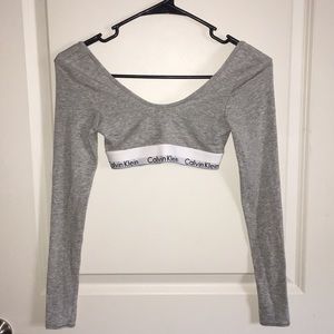 CALVIN KLEIN Grey Long-sleeve crop top!!
